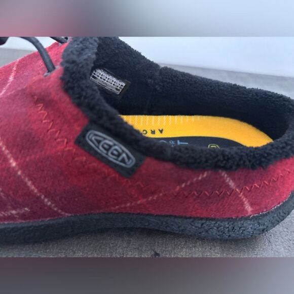 KEEN Women's Howser III Slide, Wm’s Sz 6, Red Plaid, NWOB - Picture 7 of 10